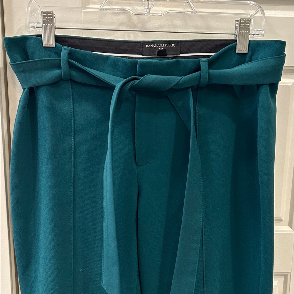 Banana Republic deep green Trousers with Belt